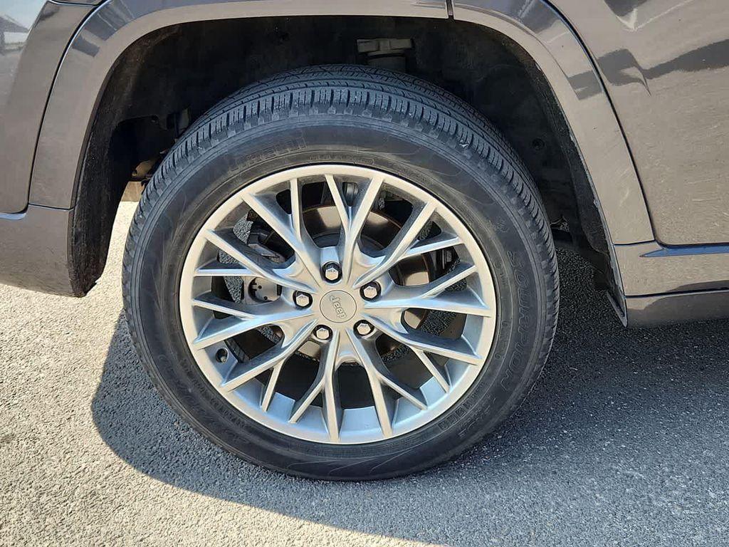 used 2023 Jeep Grand Cherokee car, priced at $42,986