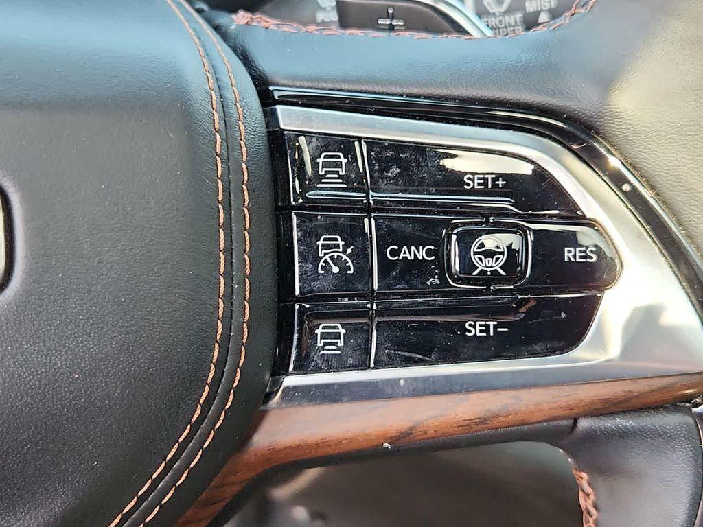 used 2023 Jeep Grand Cherokee car, priced at $42,986