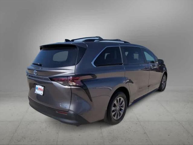 used 2023 Toyota Sienna car, priced at $39,986