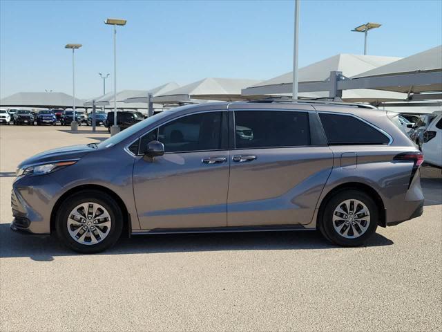 used 2023 Toyota Sienna car, priced at $39,986