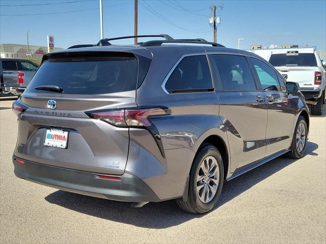 used 2023 Toyota Sienna car, priced at $39,986