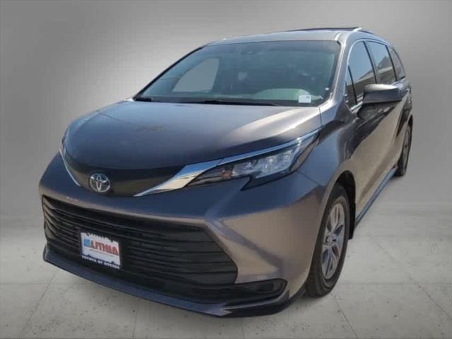 used 2023 Toyota Sienna car, priced at $39,986