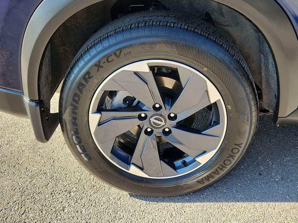 used 2024 Nissan Rogue car