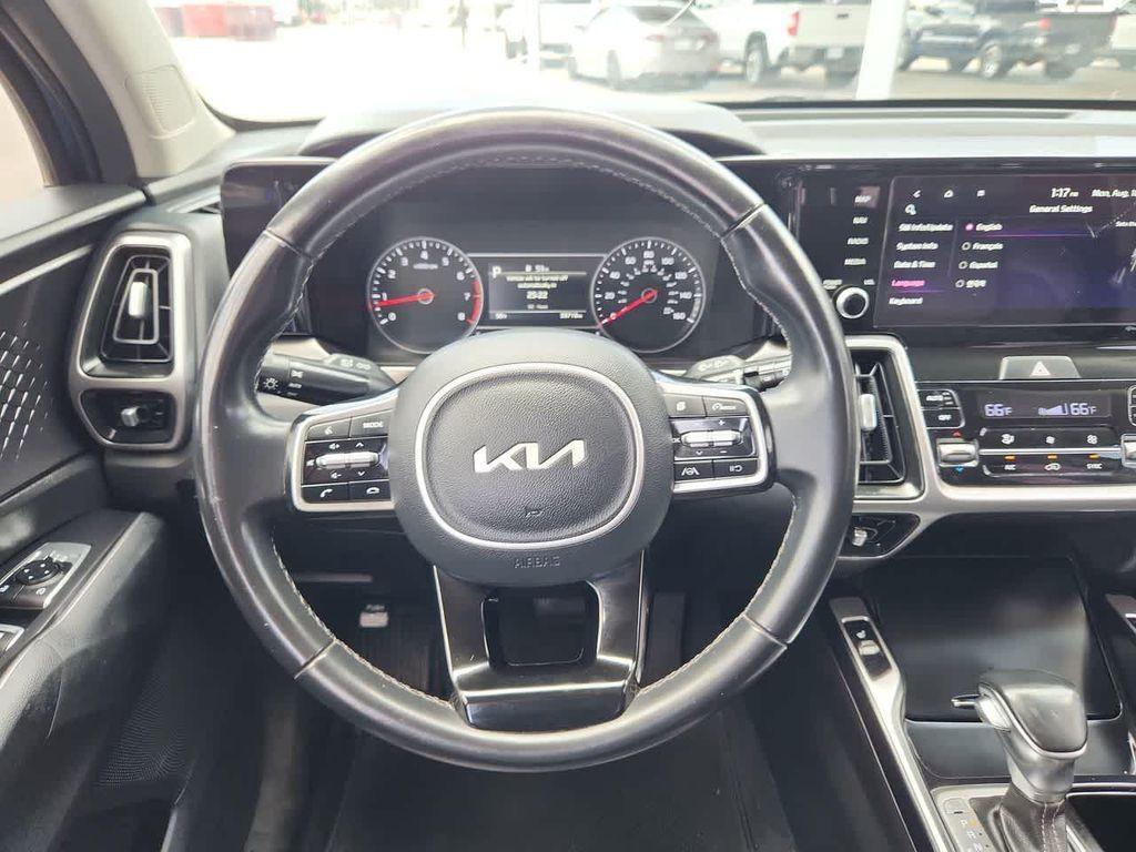 used 2022 Kia Sorento car, priced at $26,986