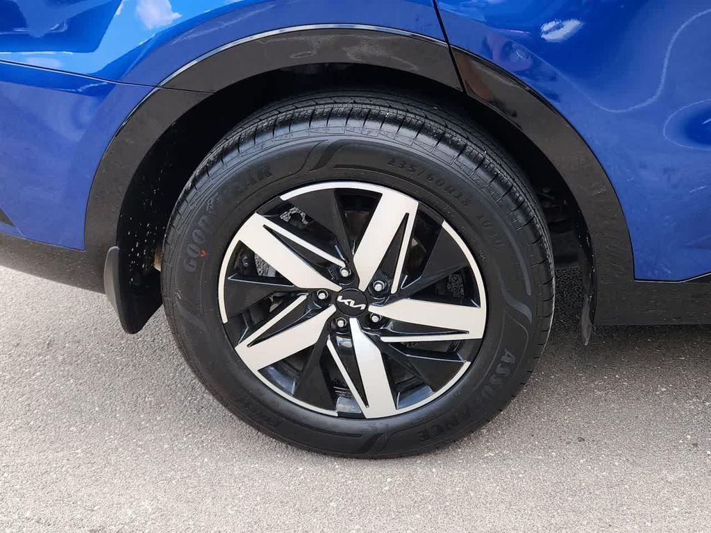 used 2022 Kia Sorento car, priced at $26,986