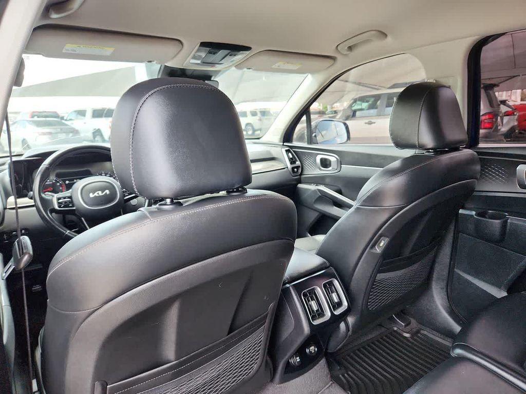 used 2022 Kia Sorento car, priced at $26,986