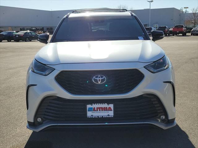 used 2021 Toyota Highlander car, priced at $35,986