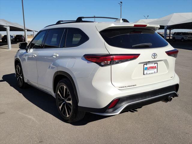 used 2021 Toyota Highlander car, priced at $35,986