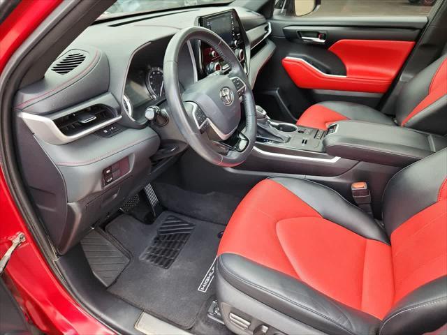 used 2022 Toyota Highlander car, priced at $34,986