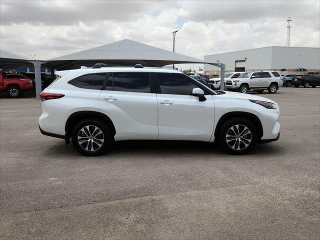 used 2023 Toyota Highlander car, priced at $39,986
