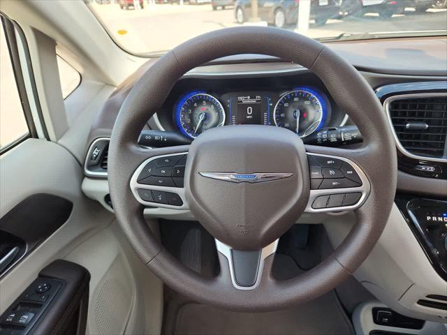 used 2018 Chrysler Pacifica car, priced at $11,986