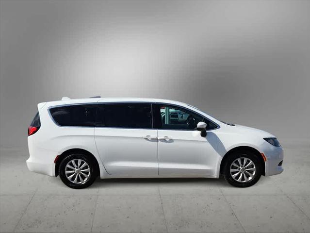 used 2018 Chrysler Pacifica car, priced at $11,986