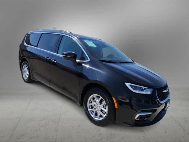 used 2022 Chrysler Pacifica car, priced at $27,986