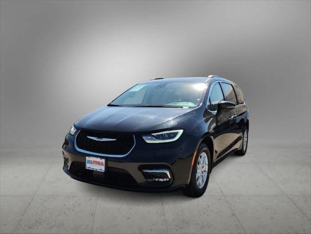 used 2022 Chrysler Pacifica car, priced at $27,986