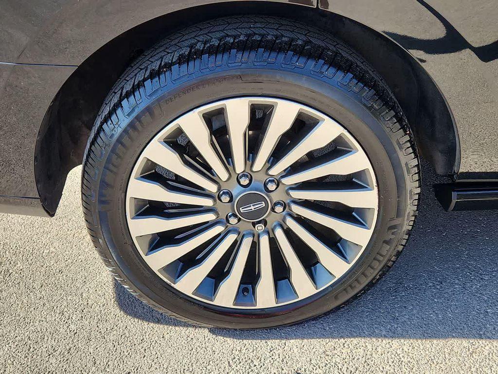 used 2018 Lincoln Navigator car, priced at $26,986