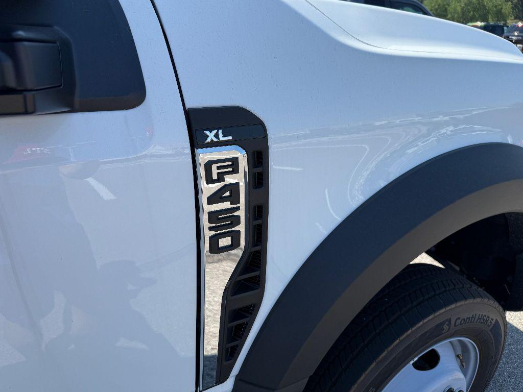new 2025 Ford F-450 car, priced at $89,995