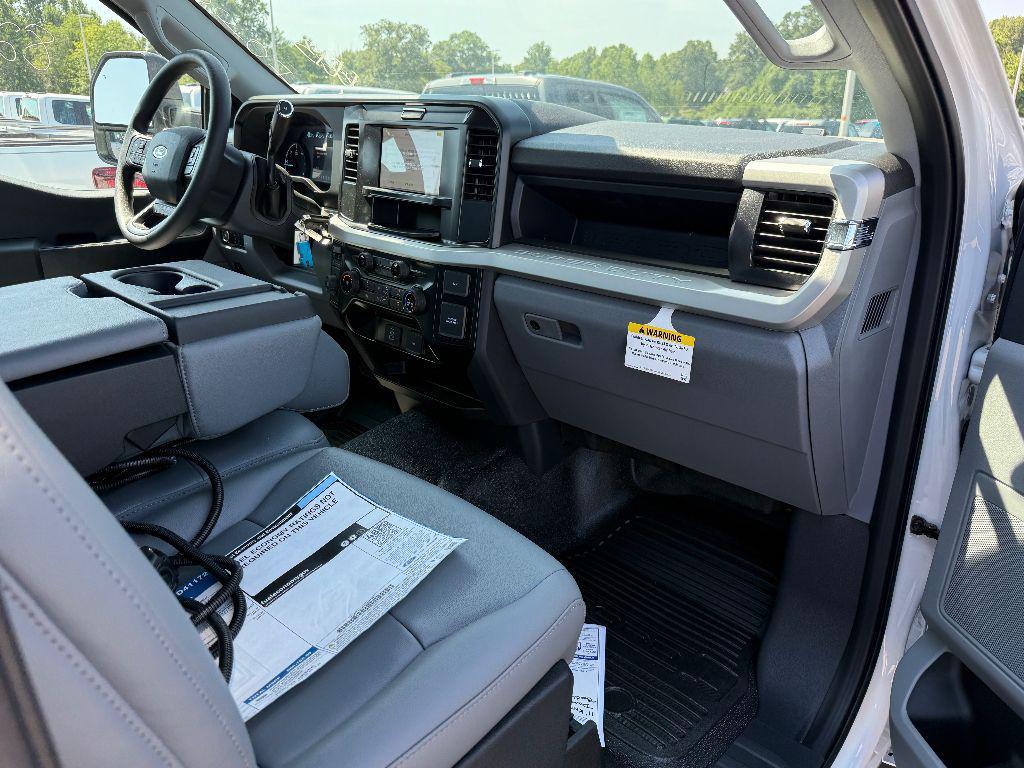 new 2025 Ford F-450 car, priced at $89,995