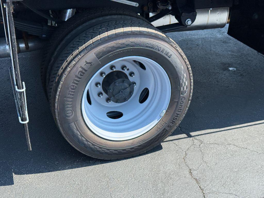 new 2025 Ford F-450 car, priced at $79,995