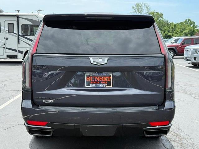 used 2022 Cadillac Escalade ESV car, priced at $65,995
