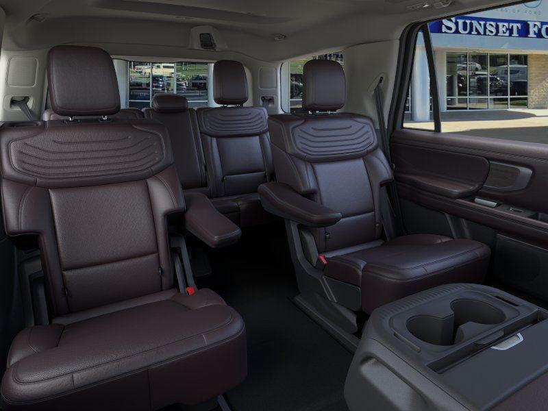 new 2025 Ford Expedition car, priced at $93,085