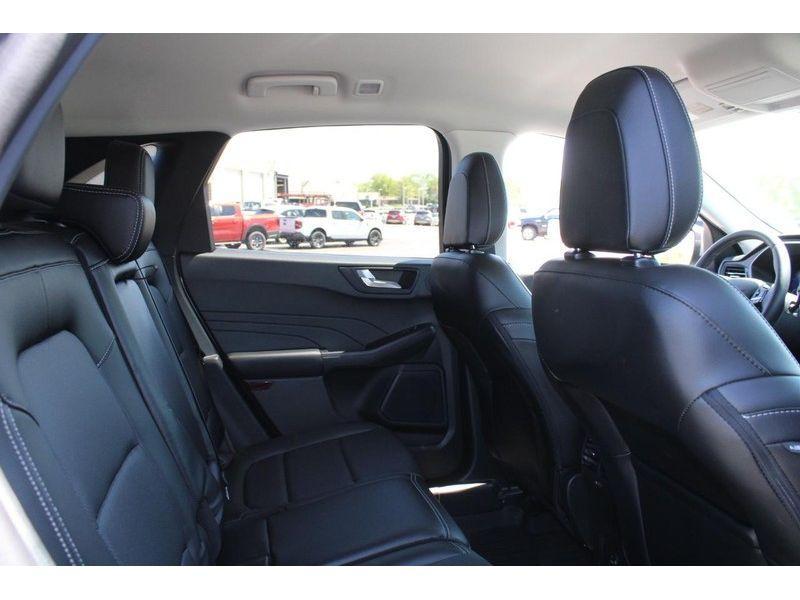 used 2022 Ford Escape car, priced at $25,995