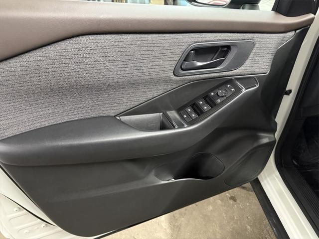 used 2023 Nissan Rogue car, priced at $21,988