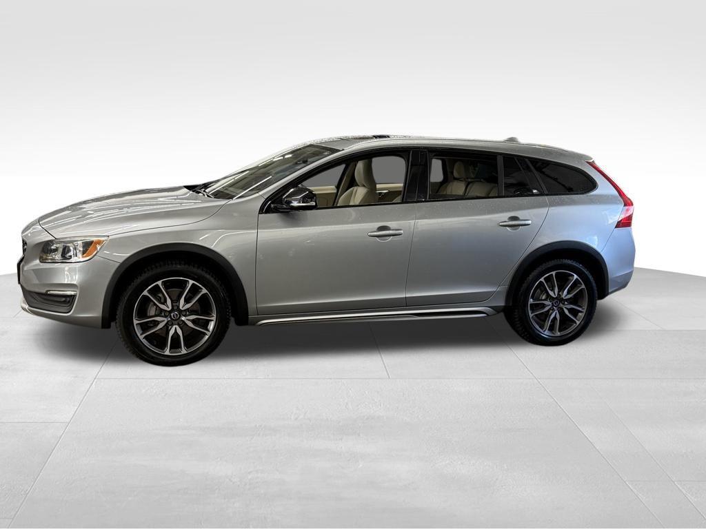 used 2016 Volvo V60 Cross Country car, priced at $11,988
