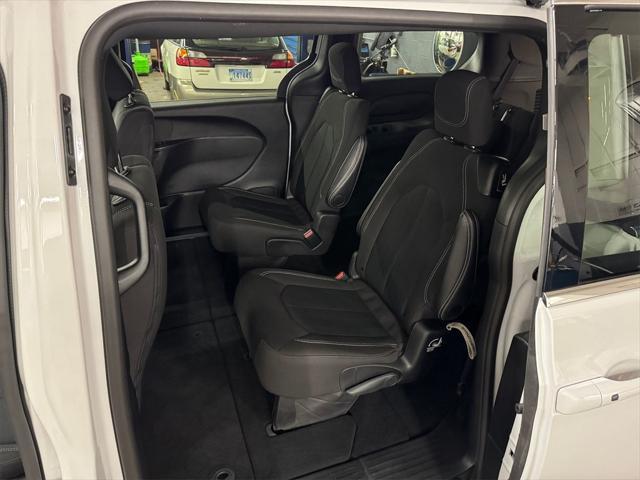 used 2024 Chrysler Pacifica car, priced at $32,988