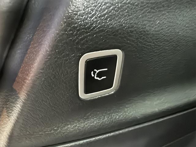 used 2024 Chrysler Pacifica car, priced at $33,988