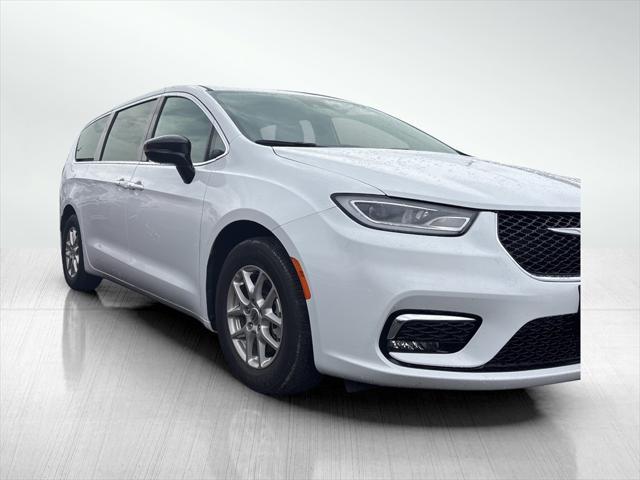 used 2024 Chrysler Pacifica car, priced at $33,988