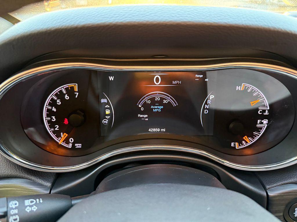 used 2021 Jeep Grand Cherokee car, priced at $25,988