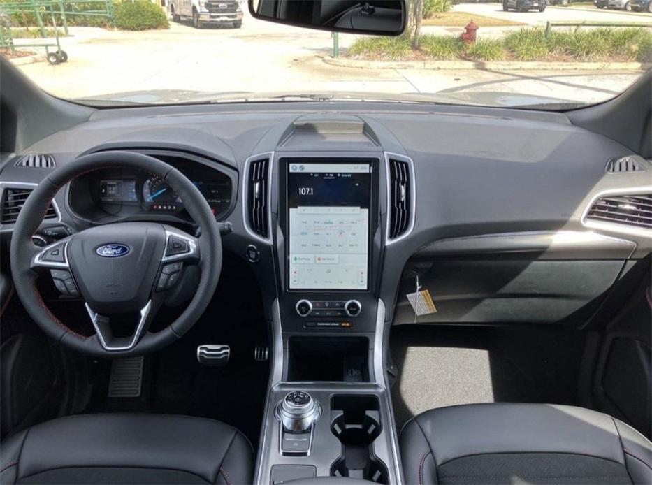 new 2024 Ford Edge car, priced at $39,990