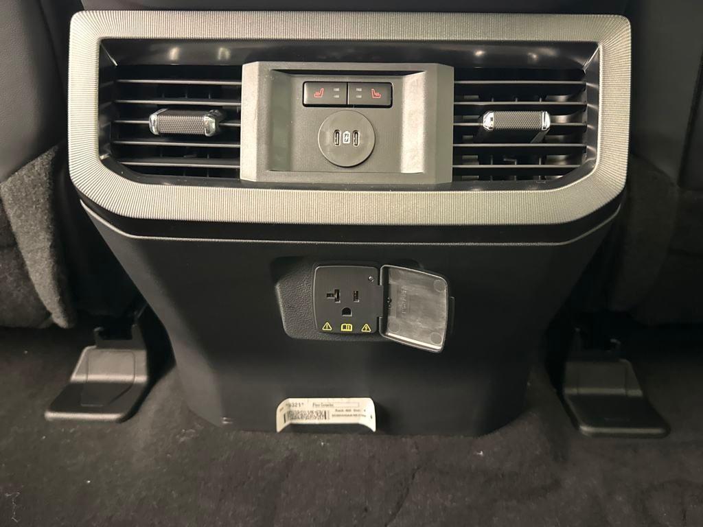 new 2025 Ford F-250 car, priced at $95,124