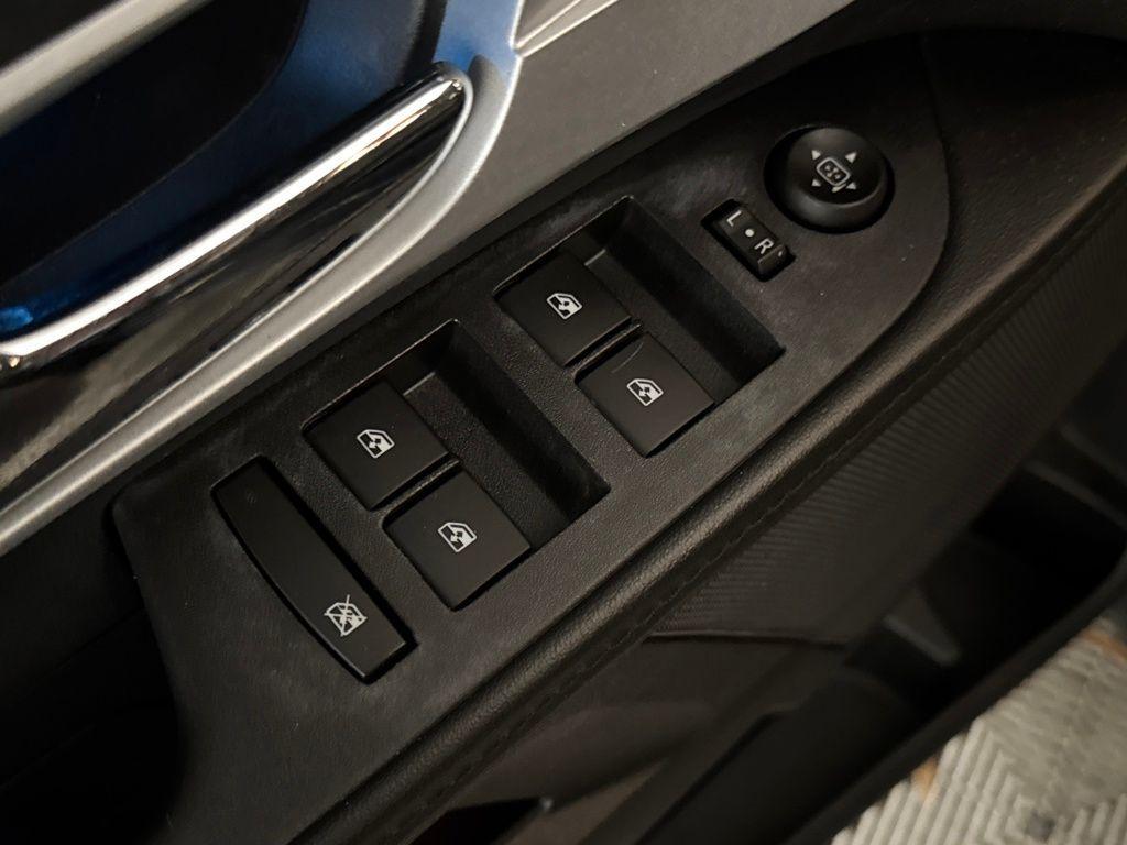 used 2016 Chevrolet Equinox car, priced at $8,900