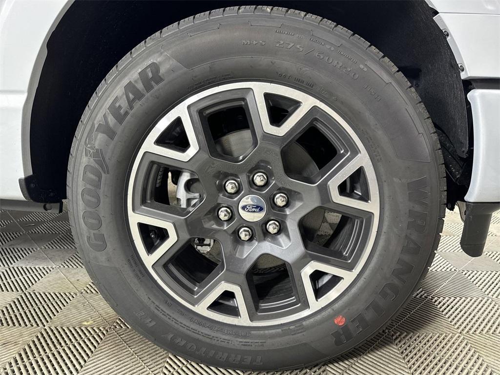 new 2025 Ford F-150 car, priced at $42,202