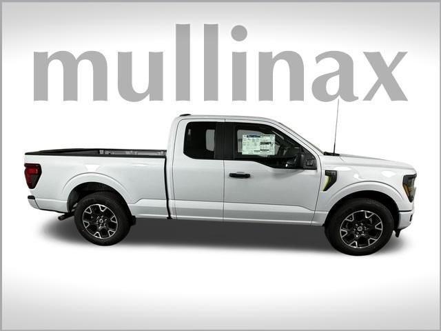 new 2025 Ford F-150 car, priced at $42,202
