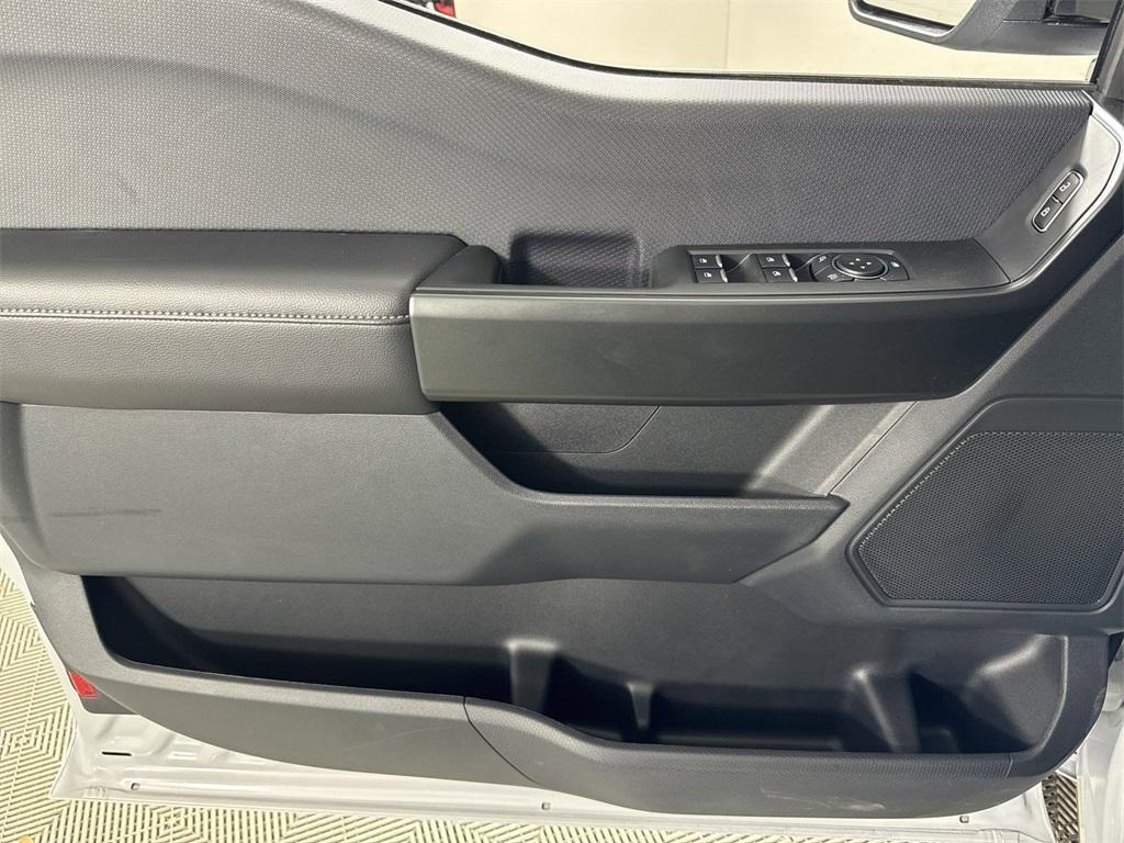 new 2025 Ford F-150 car, priced at $42,202
