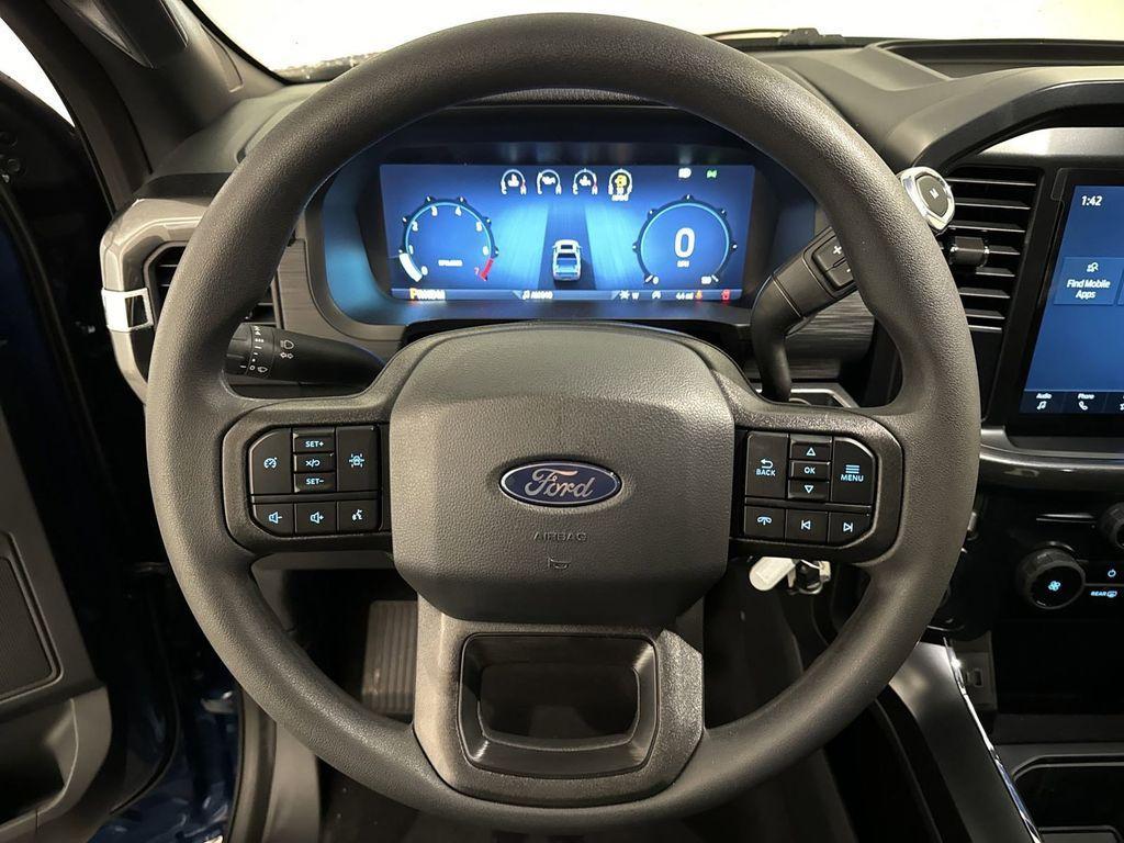 new 2025 Ford F-150 car, priced at $41,833