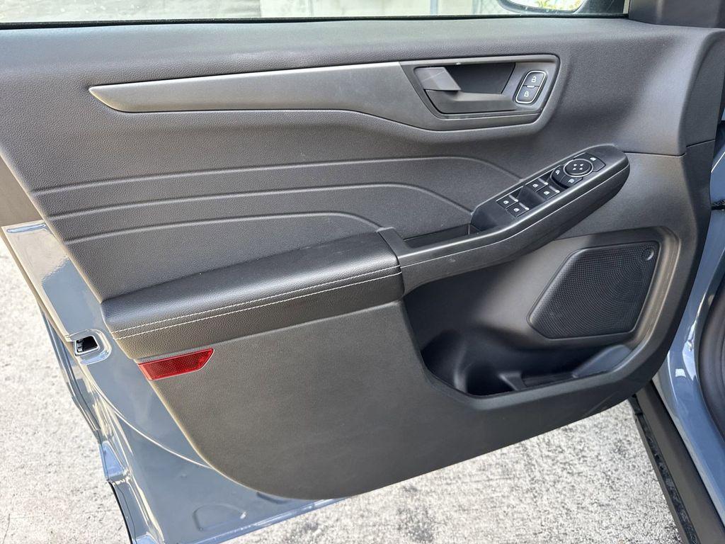 new 2025 Ford Escape car, priced at $27,151