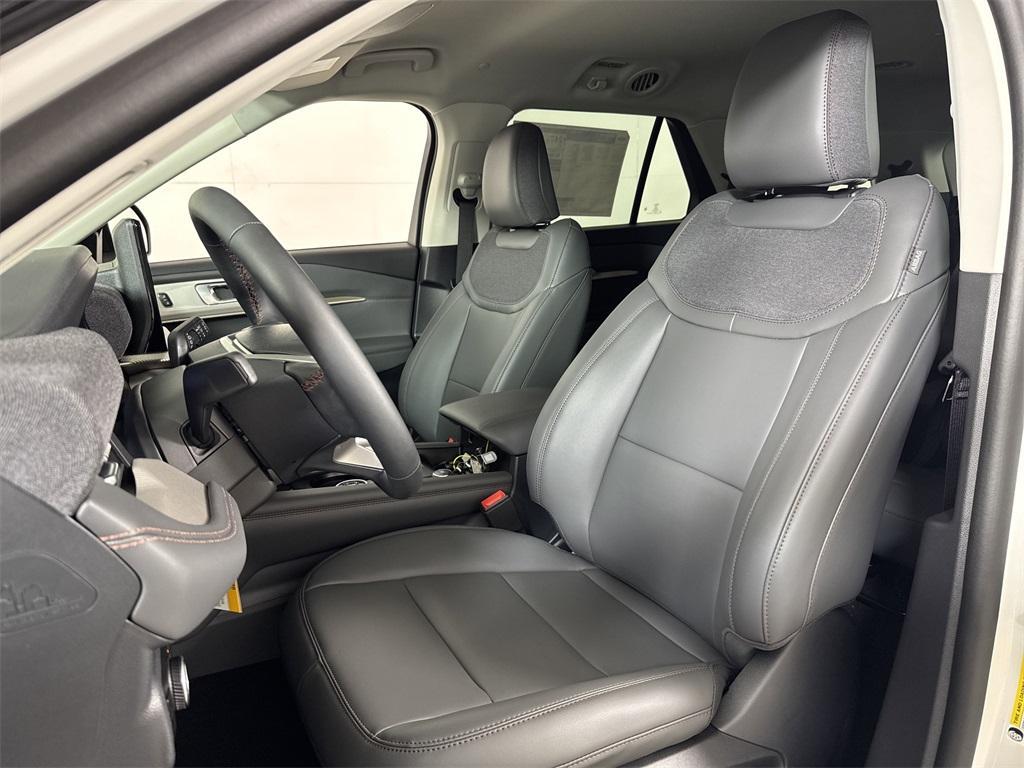 new 2025 Ford Explorer car, priced at $42,330