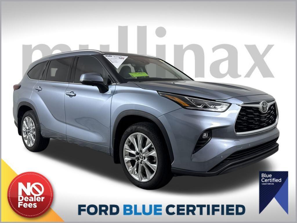 used 2024 Toyota Highlander car, priced at $42,750
