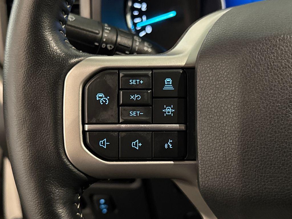 used 2023 Ford Expedition car, priced at $43,900