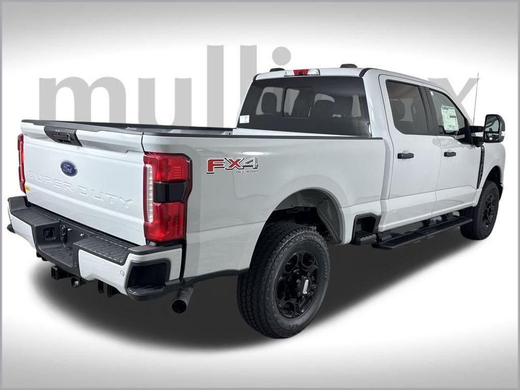 new 2025 Ford F-250 car, priced at $56,384