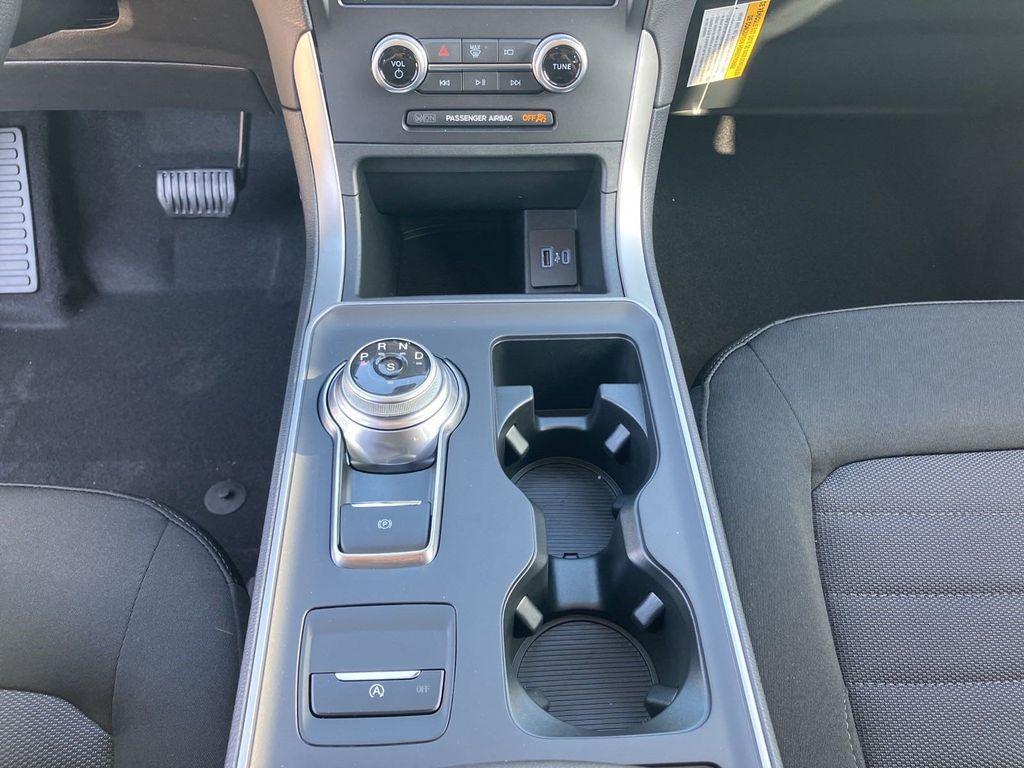 new 2024 Ford Edge car, priced at $32,420
