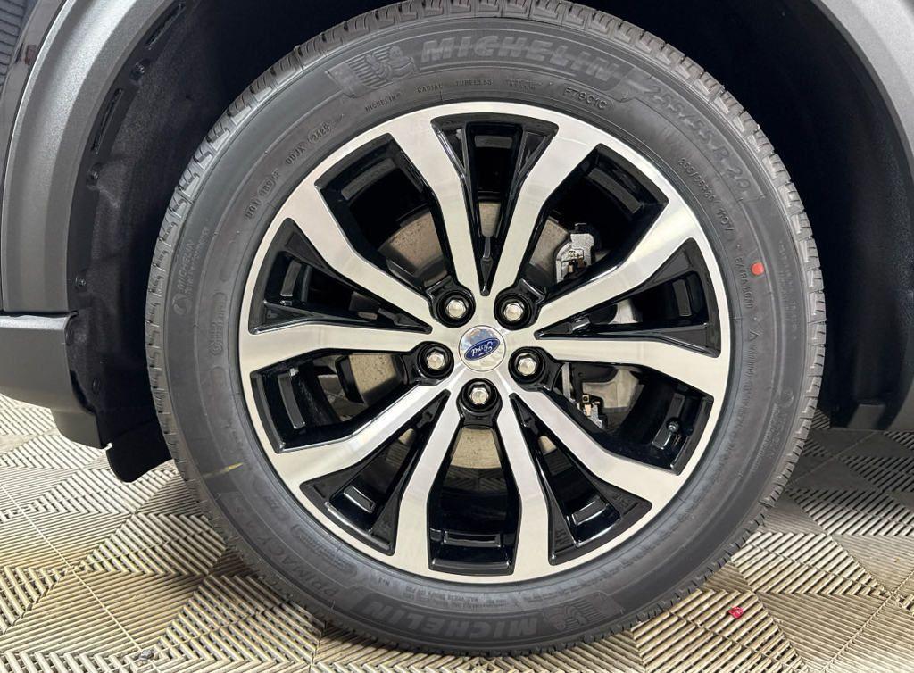 new 2025 Ford Explorer car, priced at $44,141