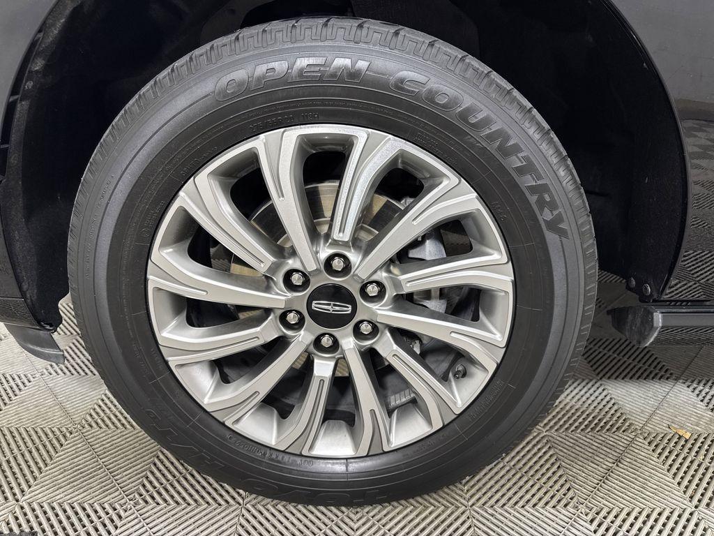 used 2022 Lincoln Navigator car, priced at $50,500
