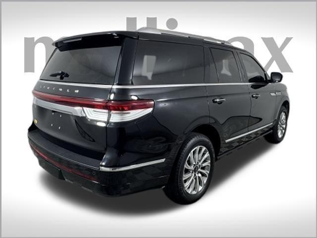 used 2022 Lincoln Navigator car, priced at $54,501