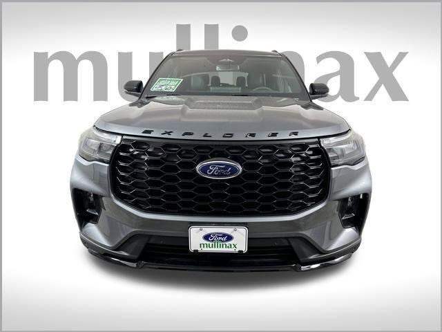 new 2025 Ford Explorer car, priced at $45,760