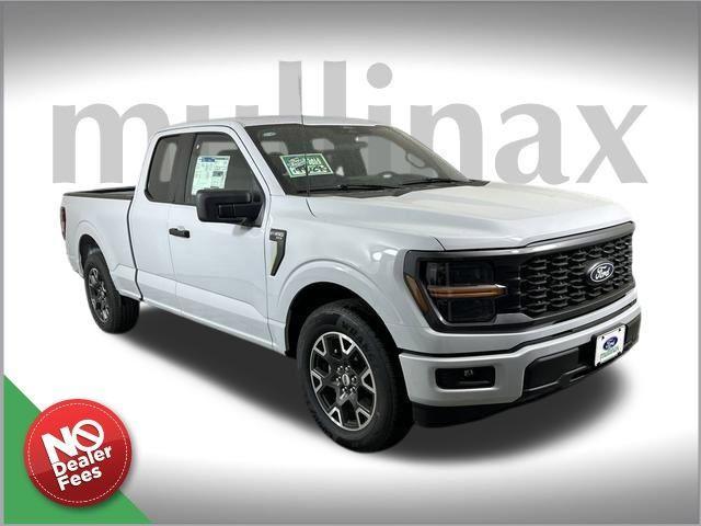 new 2025 Ford F-150 car, priced at $39,702
