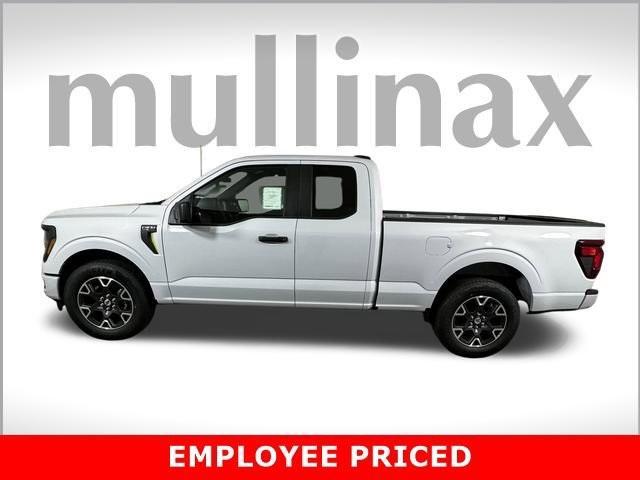new 2025 Ford F-150 car, priced at $42,202